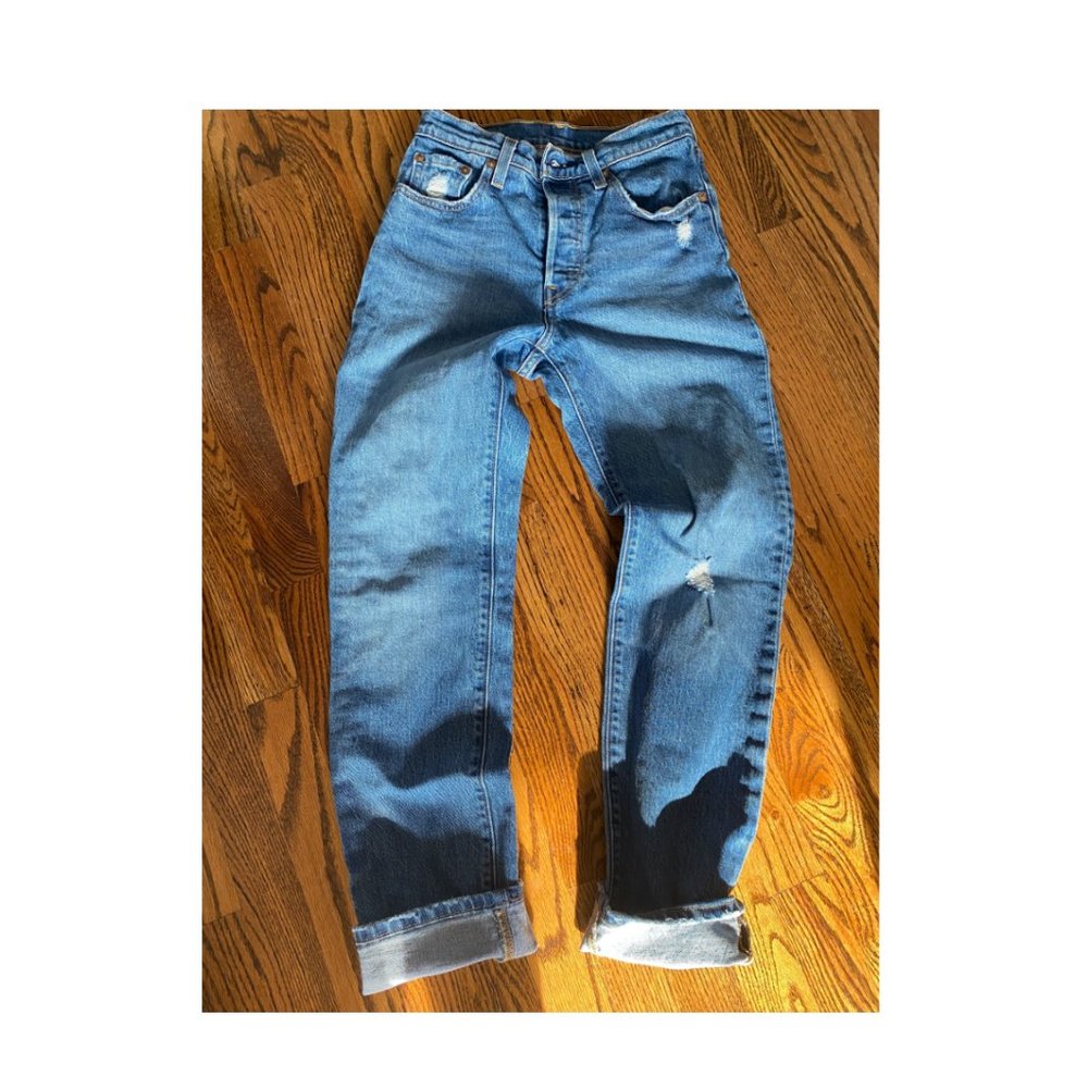 Never been worn- Levi's 501 Jeans